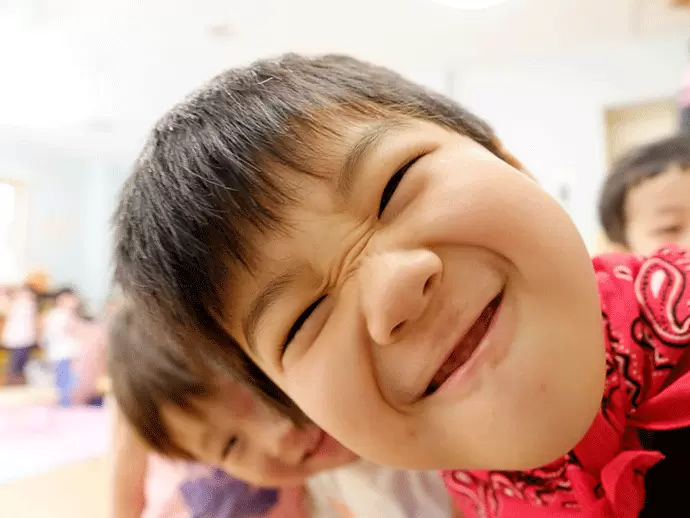 一緒に笑い、楽しみ、笑顔あふれる毎日を過ごせます！