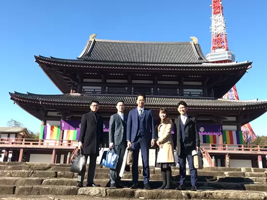 初詣に行ってきました！ちなみに真ん中は代表。面接も代表が担当◎直接お話しさせていただきます！