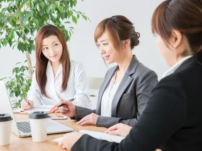 上司や先輩が親身に教えてくれる環境も働きやすいポイントの一つです。