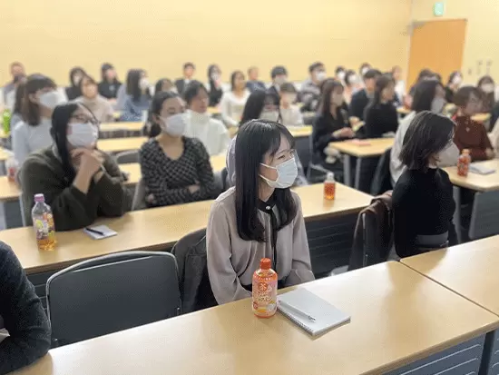 基礎から先輩社員が優しくレクチャー！経験がなくても安心してスタートできます♪
