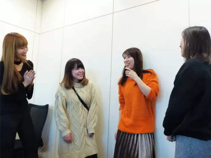 20代～30代のスタッフが活躍中！明るく笑いで溢れる雰囲気が魅力です♪