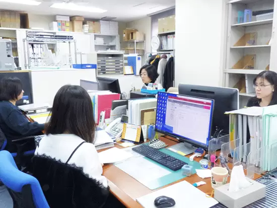 当社に在籍するスタッフは全員女性。オンとオフを両立させながら活躍しています。