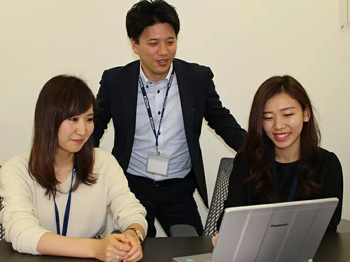 《20代が中心の職場》完全週休2日！残業ほぼなし♪でメリハリを大切にしている職場です！
