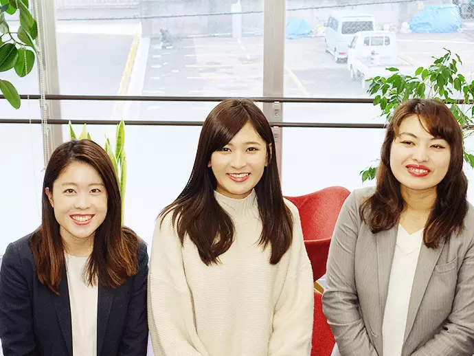 女性メンバーの平均年齢は26歳★同年代でワイワイ楽しく働いています♪