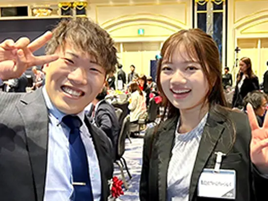 20～30代の社員が活躍中！フラットな目線で話せるから、部署を超えて仲良しです♪