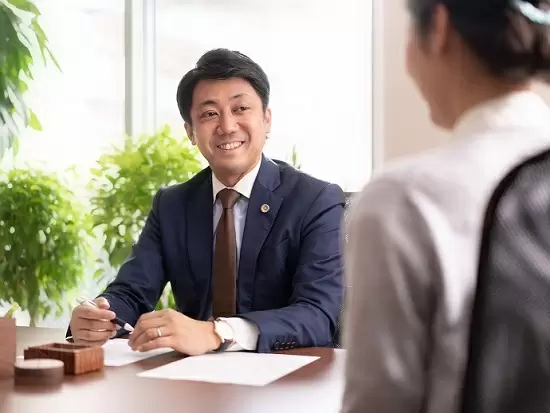 相談者・依頼者の皆さまとは柔軟でフランクな関係を構築することをモットーとしています。