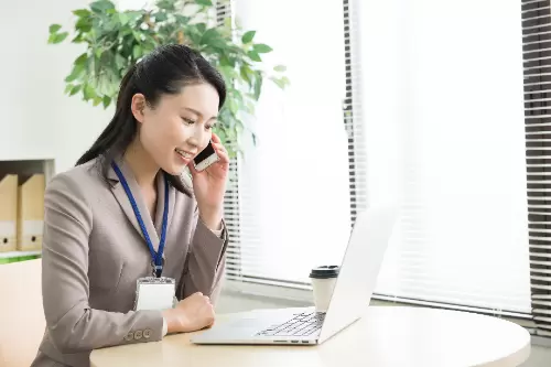 夜勤なし・産休育休あり…働きやすい環境で、20～50代まで幅広い年齢層の女性が多数活躍しています。