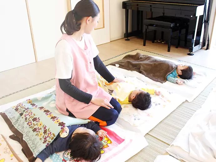年齢ごとにクラス分けを行っており、なるべく負担の掛からないようにメンバーを配置しています。