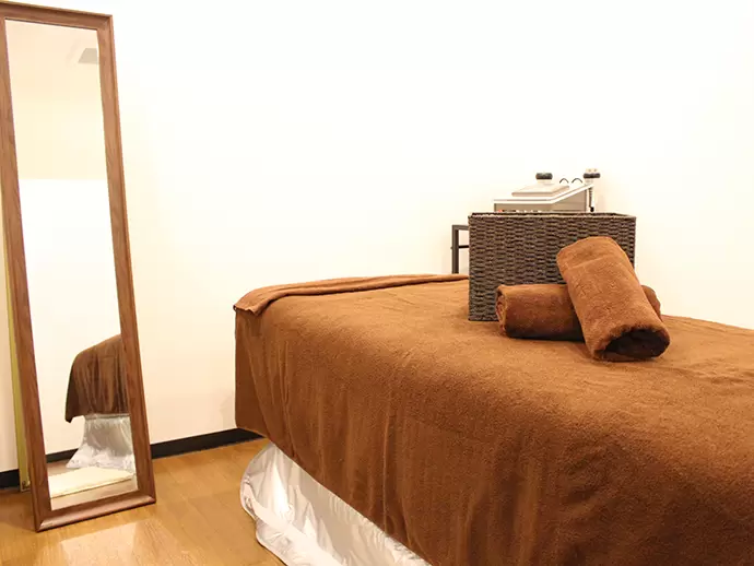 オールハンドによる全身リンパマッサージが人気のエステサロン。17年間通って下さっているお客様もいます！