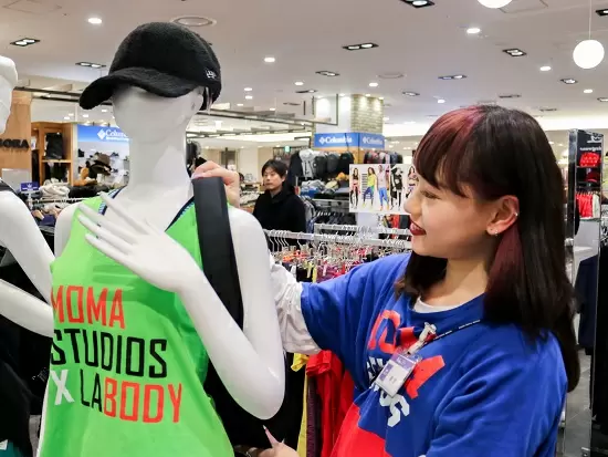 お客様がお店やあなたのファンになってくれるような接客を心がければ、すぐに活躍できますよ♪