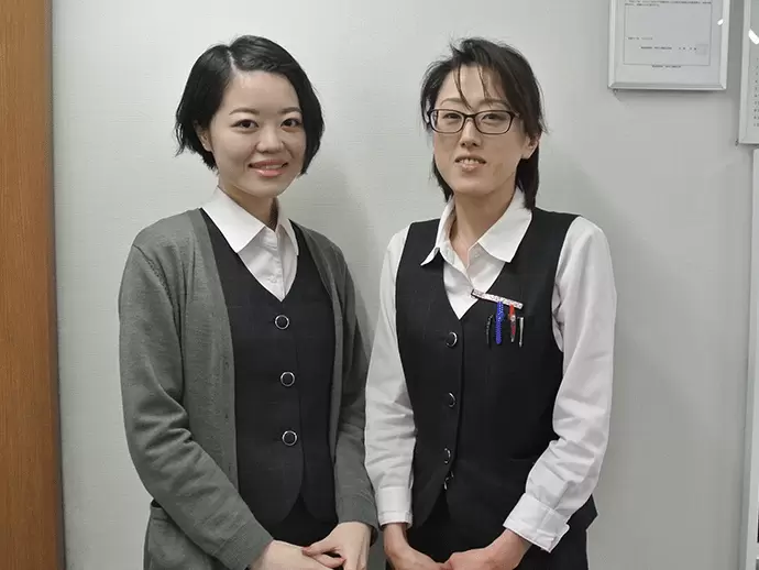 事務として活躍するのは2名の女性社員。3人目となるあなたをお待ちしております！