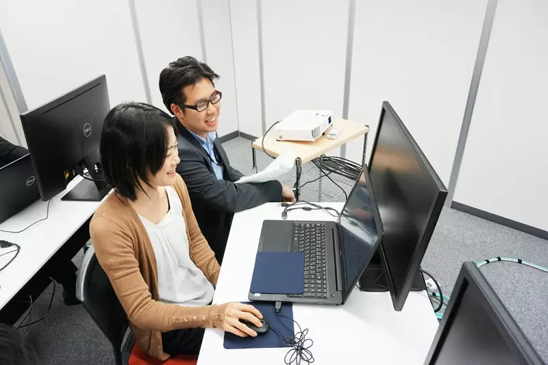 研修は1クラス10名で実施。丁寧に研修を行なうため、未経験でもRPAのスペシャリストへと成長できます。