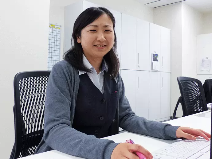 土日祝休み&長期休暇もあり、オンとオフのメリハリをつけやすい環境です！