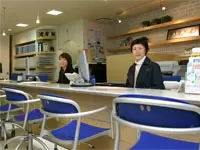 落ち着いたインテリアで統一された店舗はお客様からも大評判です