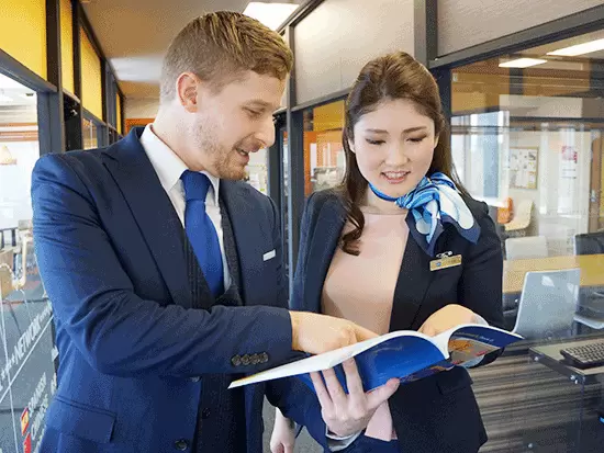 英会話レッスンを半額で受講可能な社員割引あり！お得に英語スキルを磨けます。