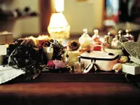 小物ひとつにもこだわりを持ち、新たなトレンドを生み出します。