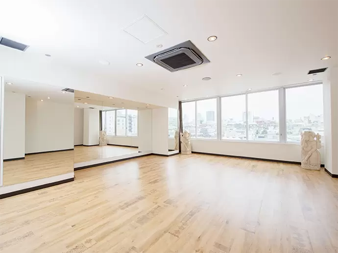 運営しているヨガスクールは全国各所に展開中！