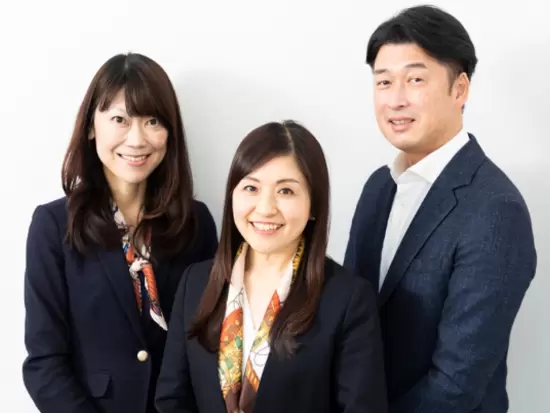 先輩社員にいつでも気軽に相談できる環境◎ 私たちが全面的にサポートします♪