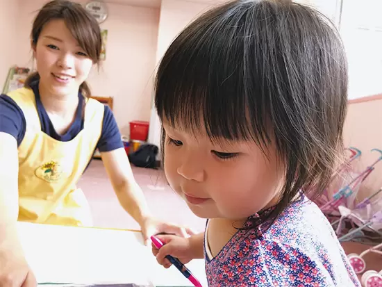 お子さんと過ごす時間を大切に、一人ひとりの保育に向き合います。