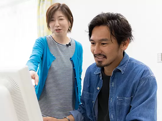 チームワーク良く作業を進めているので、分からないことがあっても安心です◎
