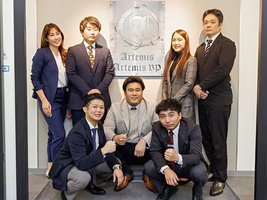 一番の強みはチームワーク！先輩社員があなたを全力でサポートします♪