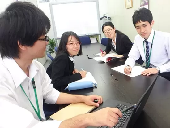 当社は人材育成を重点課題として、総合人材教育制度を設けています。