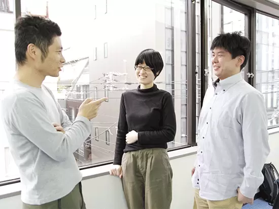 少人数だからこそ社内の風通しもよく、仕事やプライベートの相談もしやすい環境です。