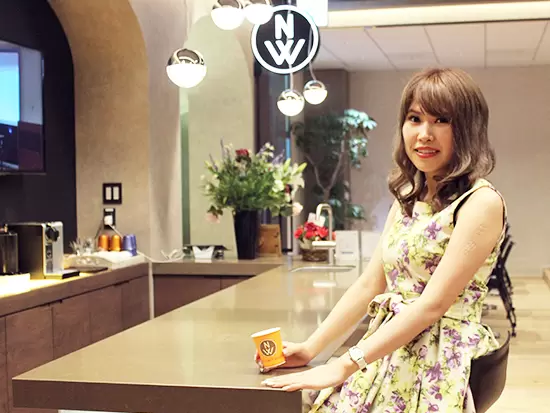 オフィスにはゆっくりリラックスできるカフェスペースも♪