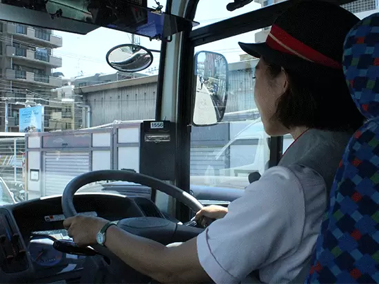 女性社員の割合が増えてきており、現在20～50代までの幅広い年代の女性社員が活躍しています。