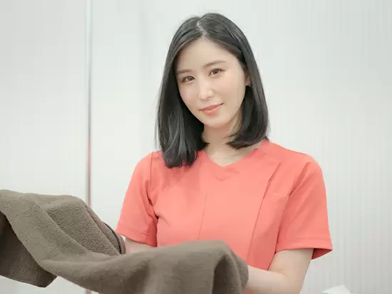 美容メニューやコスメが最大半額になる「ビューティーサポート制度」は スタッフの73％が利用♪
