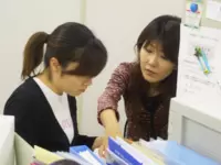 わからないことは、しっかり先輩が教えてくれます。