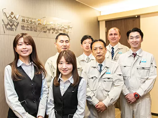 和気あいあいとした雰囲気の中、女性社員も活躍しています！