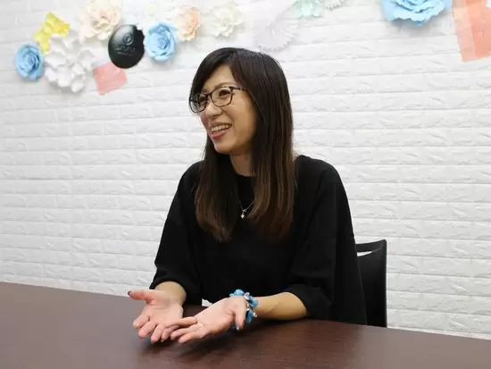 開発フェーズにもよりますが、情報収集や撮影、打ち合わせなどで月に2～3回ほど外出します