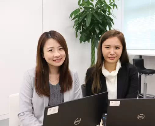 朝9時半出社で、残業も少なめ。プライベートも充実できるので女性スタッフも多数活躍中です！