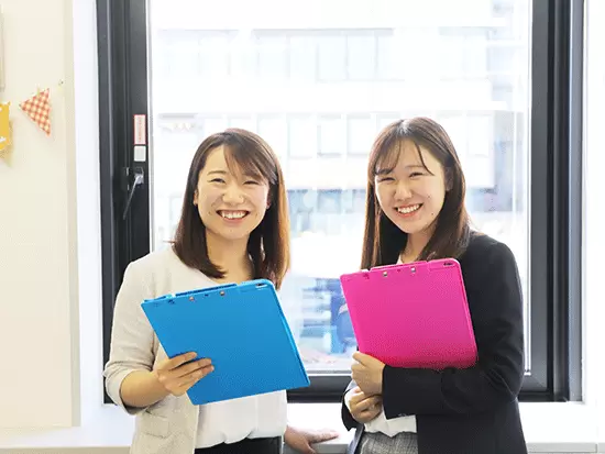 子育てに向き合う人々を救う、大きなやりがいを感じられるお仕事です。
