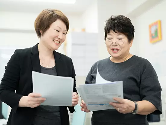 社長は女性。内勤も働きやすい環境です。ランチはお弁当持参で社内でテレビ見ながらでも、外食でもOK!！