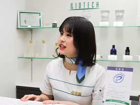 完全予約制なので、急にお客様が来られることはありません。残業はほぼなく定時に帰れることがほとんど！