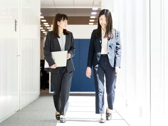 社員同士が支え合うことが当たり前の風土の下、安心して働けます。