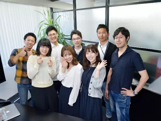 社風はかなり明るいです。社員同士で飲みに行くことも多い方だと思います。