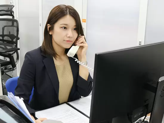 先輩に聞きながら、少しずつできることを増やしていきましょう。自分のペースで成長していけます。