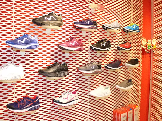 スポーツ好きなお客様も多数来店されます。ときにはスポーツ選手や有名人がご来店されることも！
