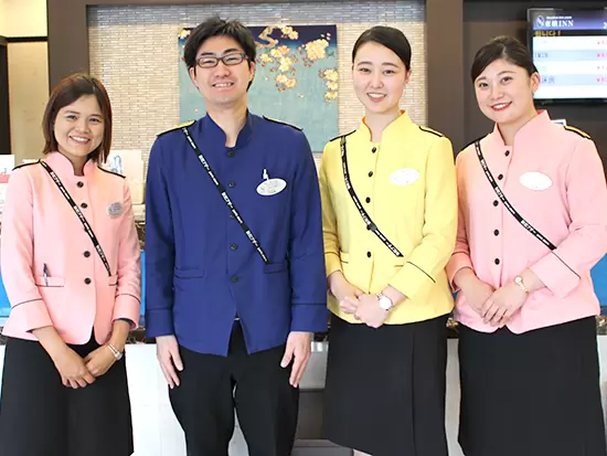 年齢層や国籍も多種多様なメンバーが活躍しています♪