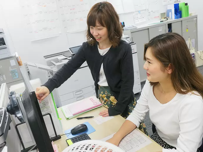 業務については、先輩スタッフがイチから丁寧にお教えしますのでご安心ください。