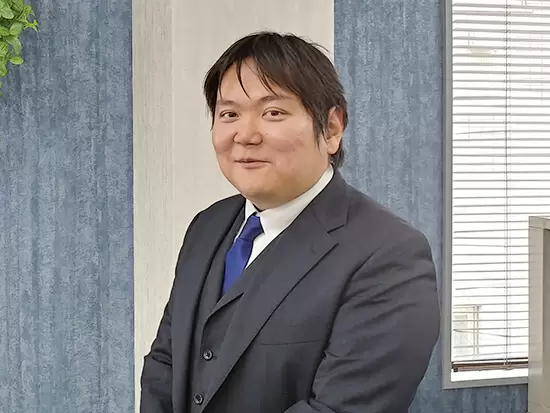 0歳と4歳の子を持つ2児の父／税理士やコンサルタントなど、多彩なキャリアパスがあります。