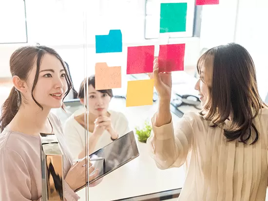 営業アシスタントの先輩たちもみんな未経験からのスタートでした！
