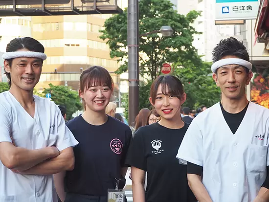 残業が多い店舗があれば近隣の店舗がヘルプを送るなど、協力体制も整っています♪