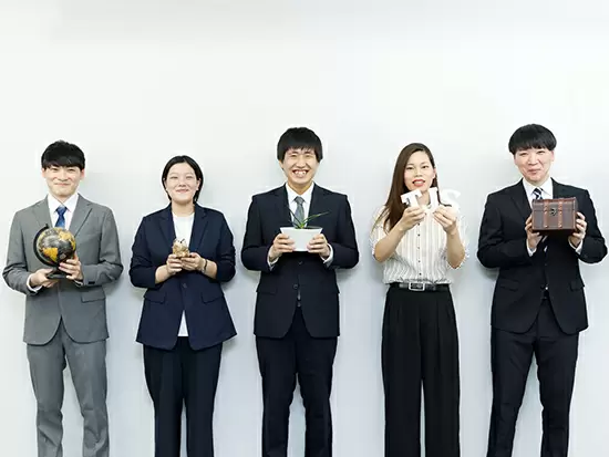 今後も社会に必要とされ、ヒトの心を揺さぶる。そんな事業を皆様と共に創っていきたいと願っています！