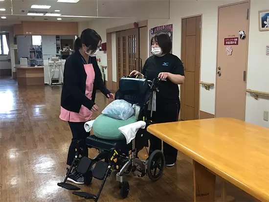 入居者様に1名に対し、スタッフ1.6名体制。きめ細かいサポートを実現しています。