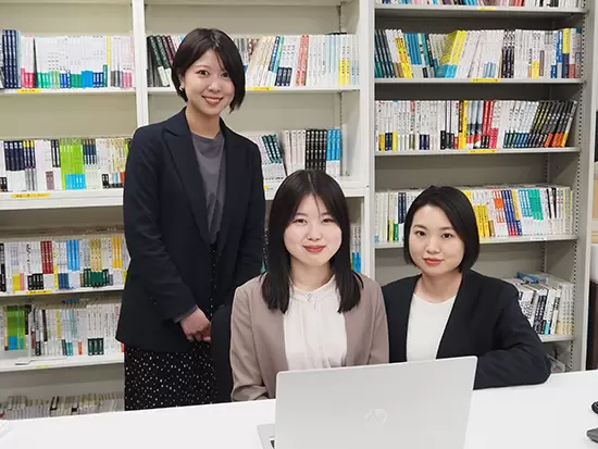 20～30代の元気な女性が活躍中！未経験からスタートした先輩も多いです。