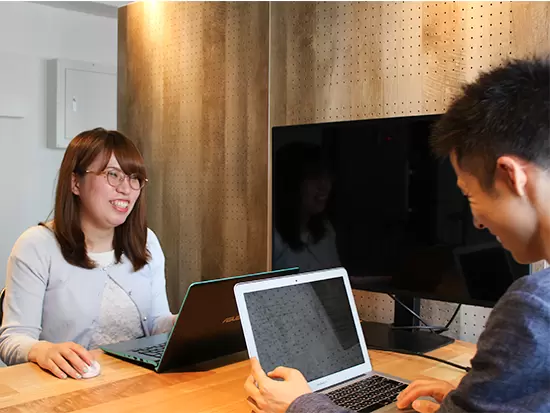 記事で紹介する商品や業界の情報は、インターネットや動画サイト、SNSなどから収集します。